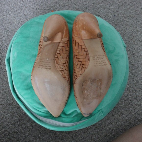 🌏 Cavallini - Rare Basket weave Italian Leather Heels Pumps - Size 40 / 10 US - Picture 8 of 9